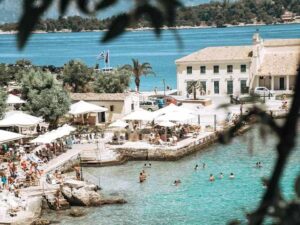 Corfu lente